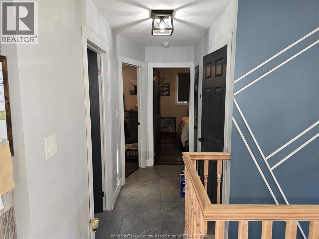 110 GREENFIELD LANE - 12