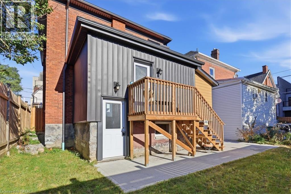 17 EBY Street S Unit# LOWER — photo 2