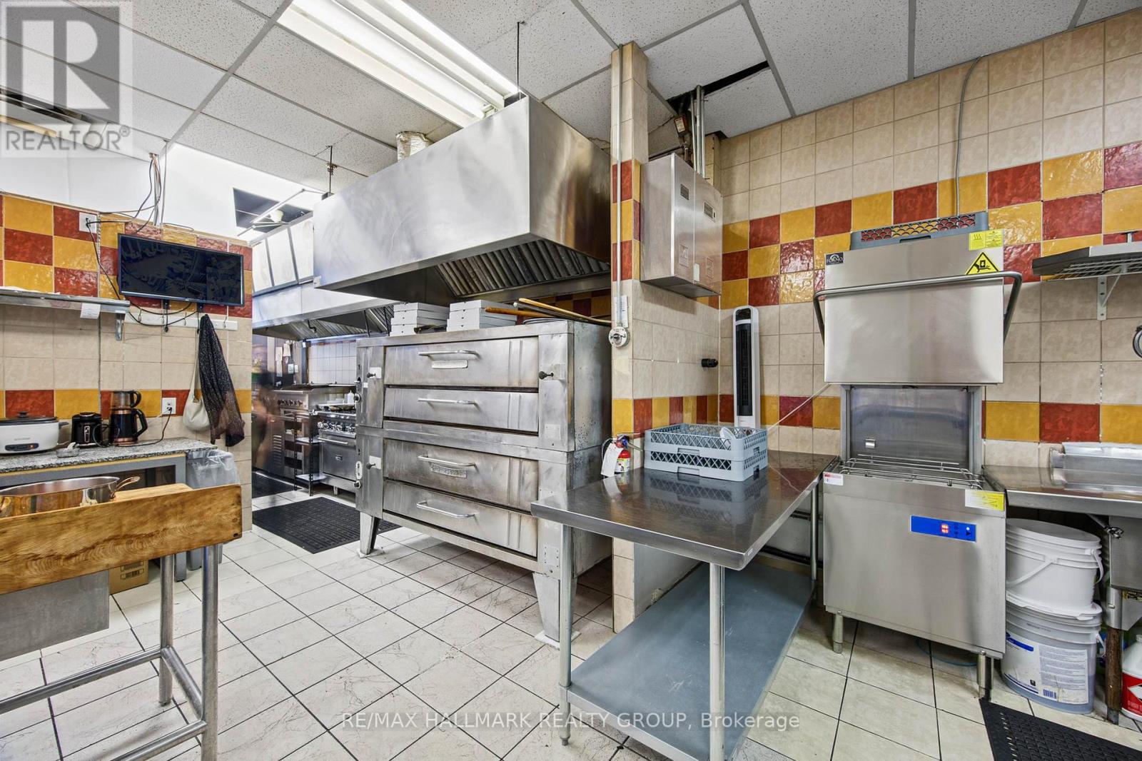 Commercial Condos for Sale in Ottawa – 3310 MCCARTHY ROAD, Ottawa – By Peter Sagos - Image 8