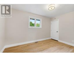 1095 Kenaston Street, Ottawa, ON K1B3P4 Photo 15