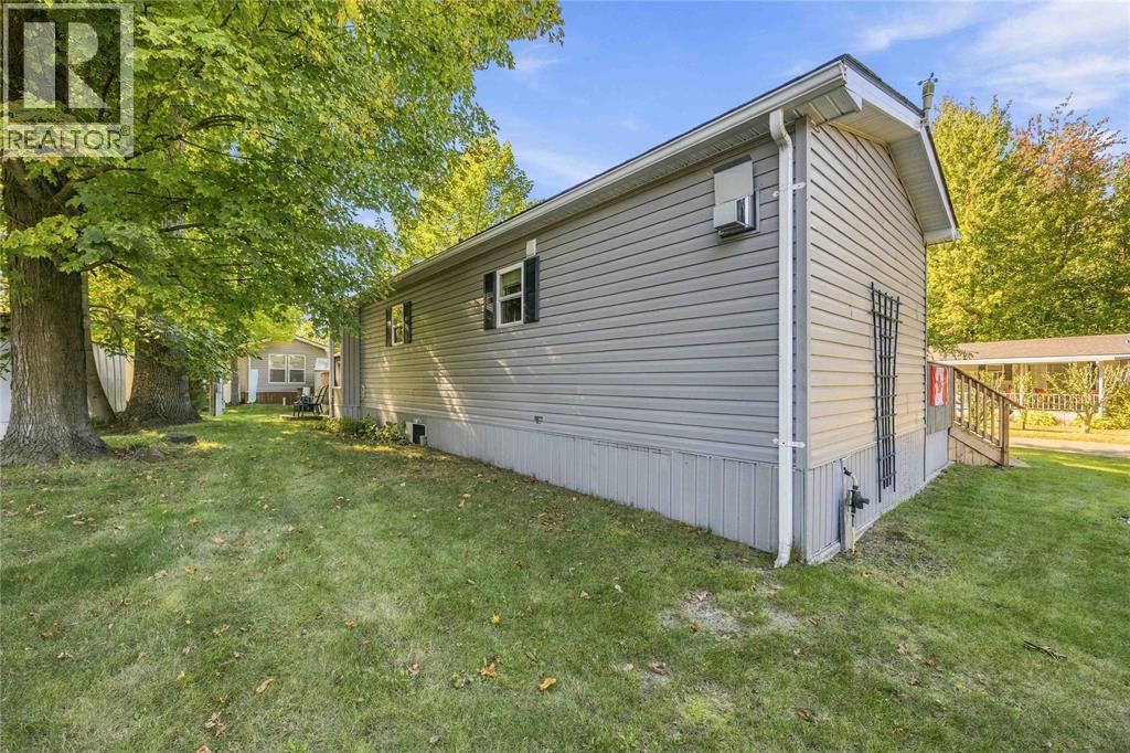 #JJ 25 9338 W IPPERWASH ROAD - 34