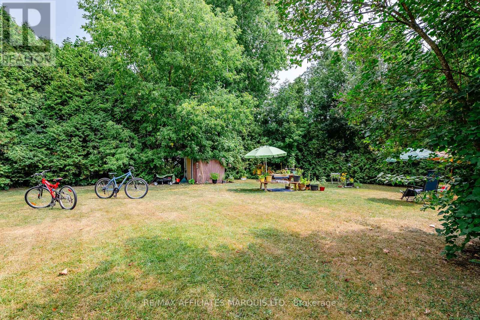 52 ELM ST INGLESIDE STREET - 40