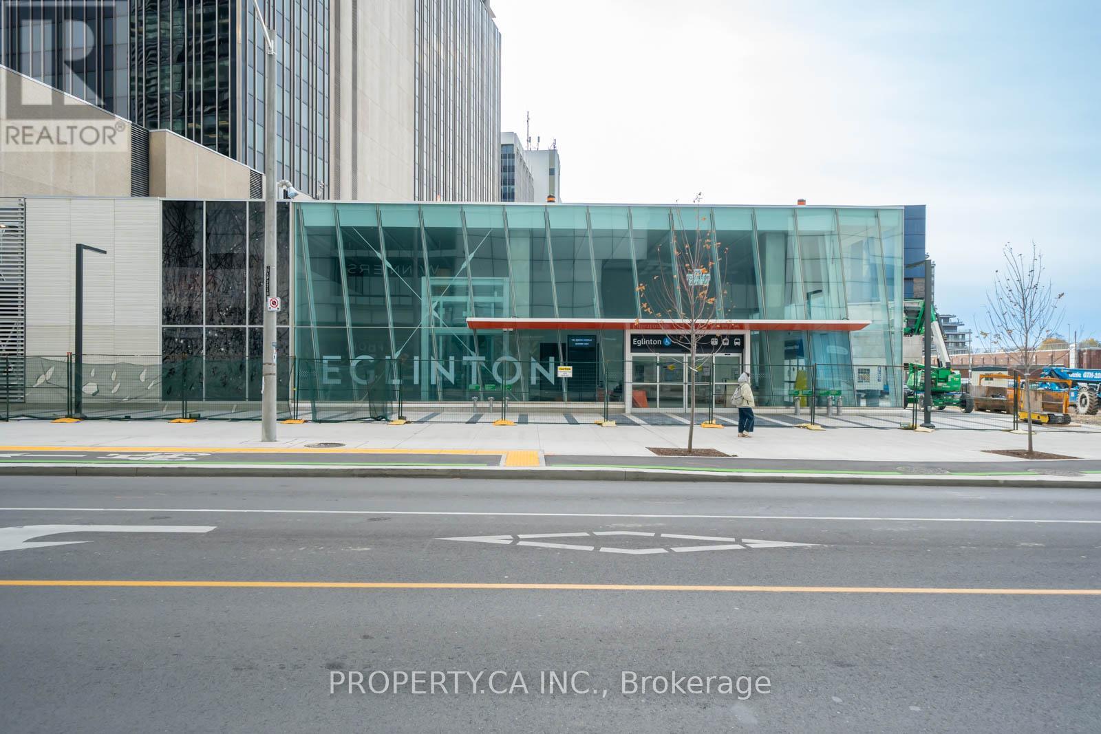 #1902 43 EGLINTON AVENUE E - 32