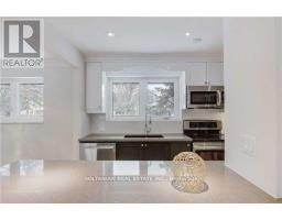Primary Bedroom - 44 Tremont Crescent, Toronto, ON M3B2S2 Photo 7