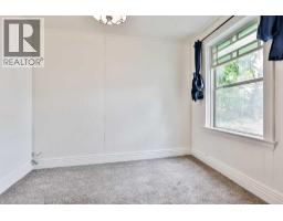912 8 Street S - photo 4