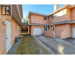 501 Coral Cove NE - photo 1