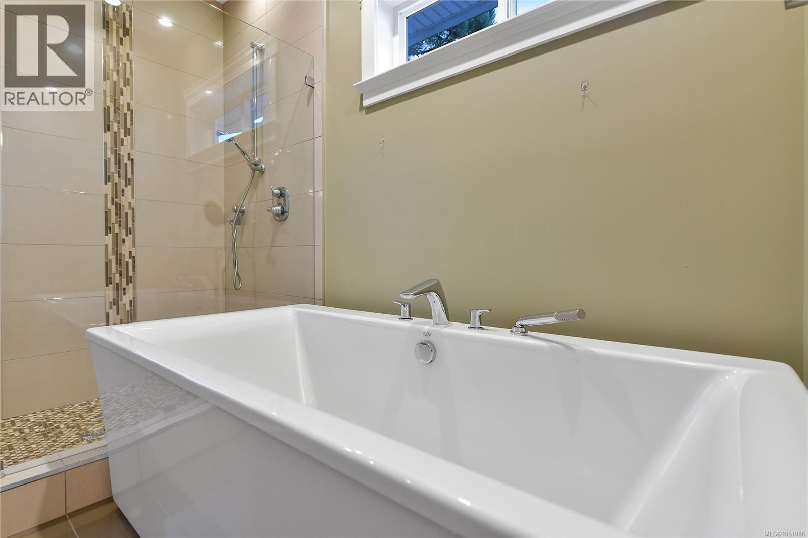 2517 Asquith St - 34