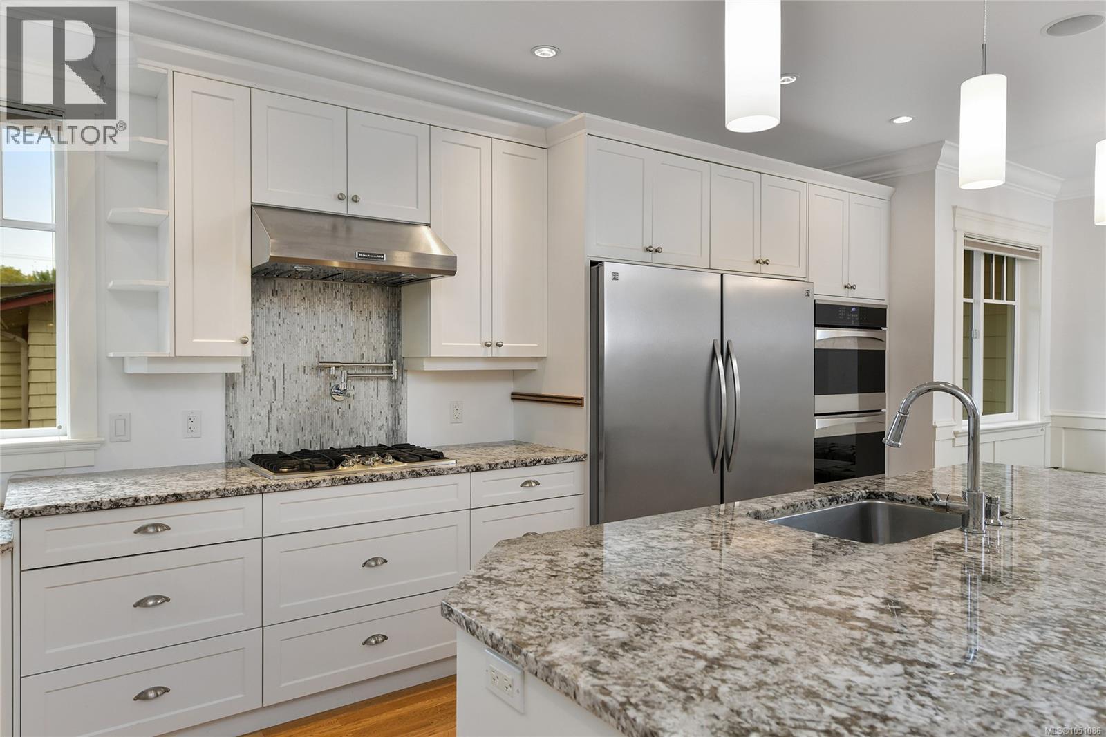 2517 Asquith St - 9