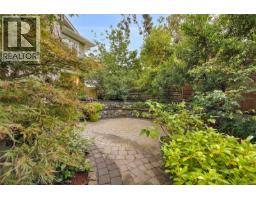 2517 Asquith St, Victoria, BC V8R3Y2 Photo 62