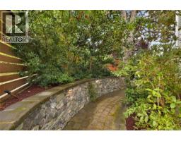 2517 Asquith St, Victoria, BC V8R3Y2 Photo 63