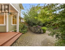 2517 Asquith St, Victoria, BC V8R3Y2 Photo 67