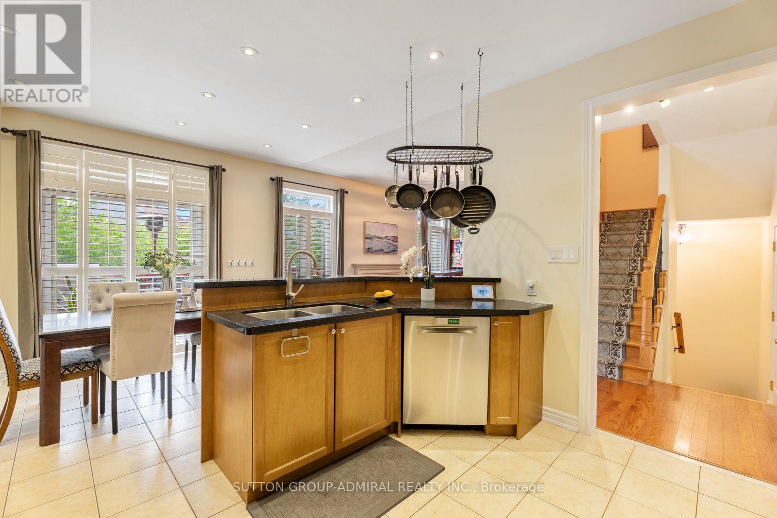 354 AUTUMN HILL BOULEVARD - Image 11
