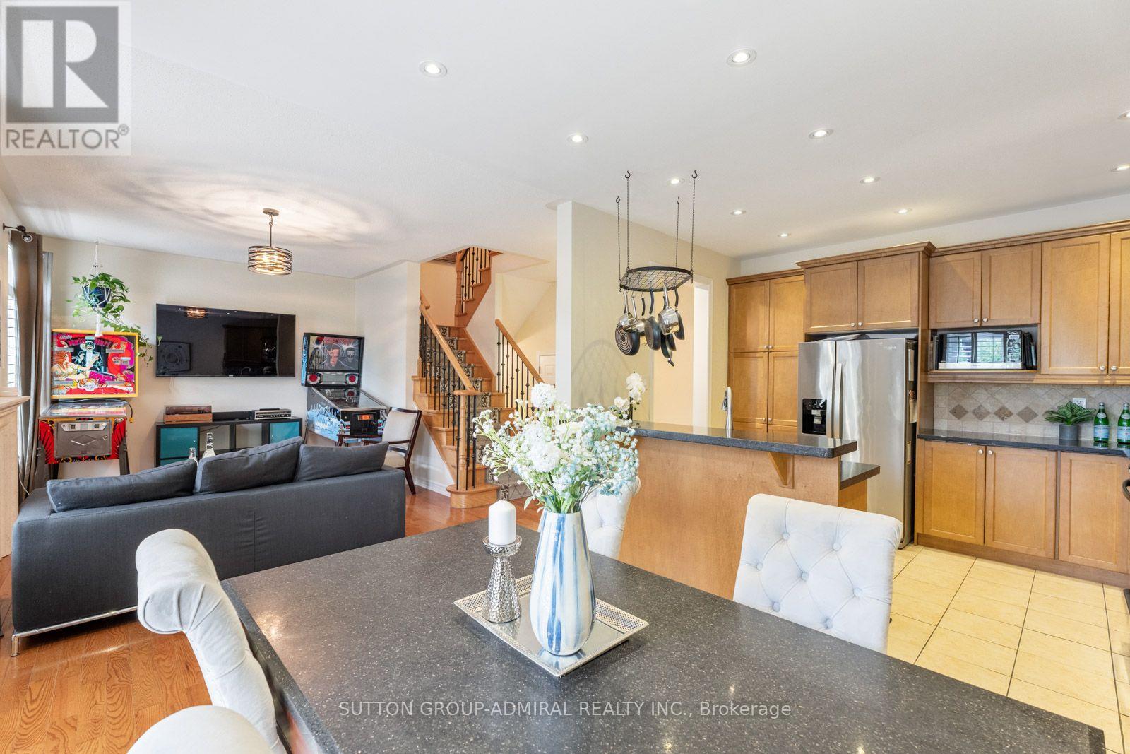 354 AUTUMN HILL BOULEVARD - Image 14