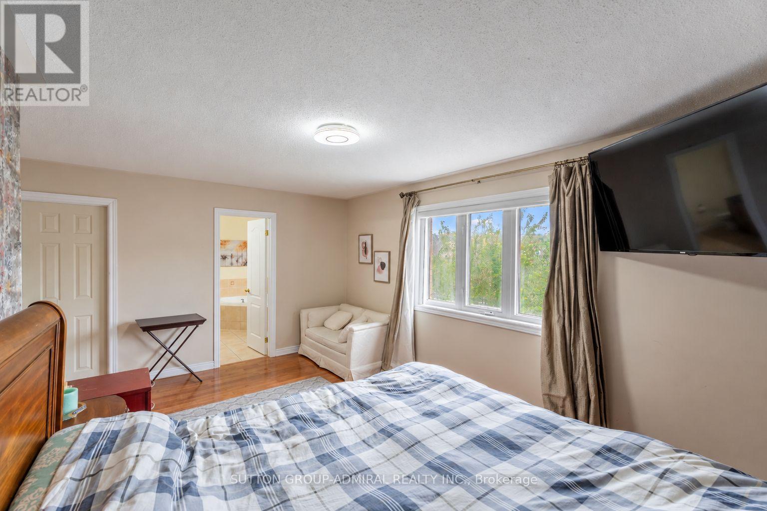 354 AUTUMN HILL BOULEVARD - Image 22