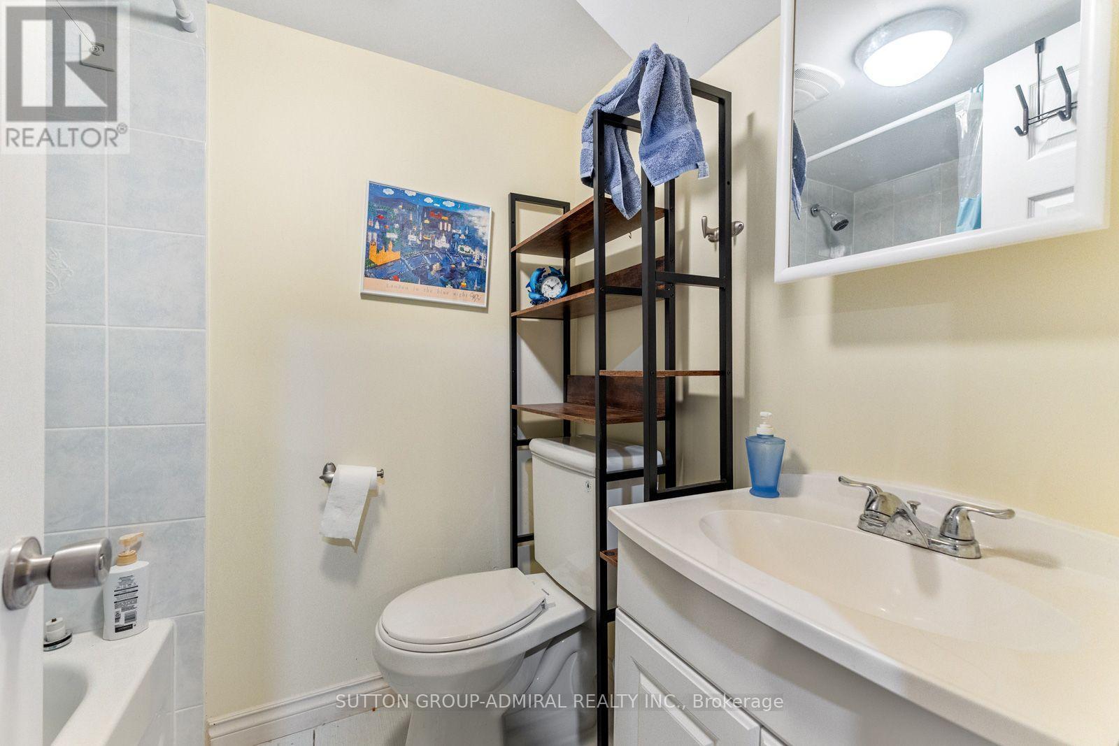354 AUTUMN HILL BOULEVARD - Image 35