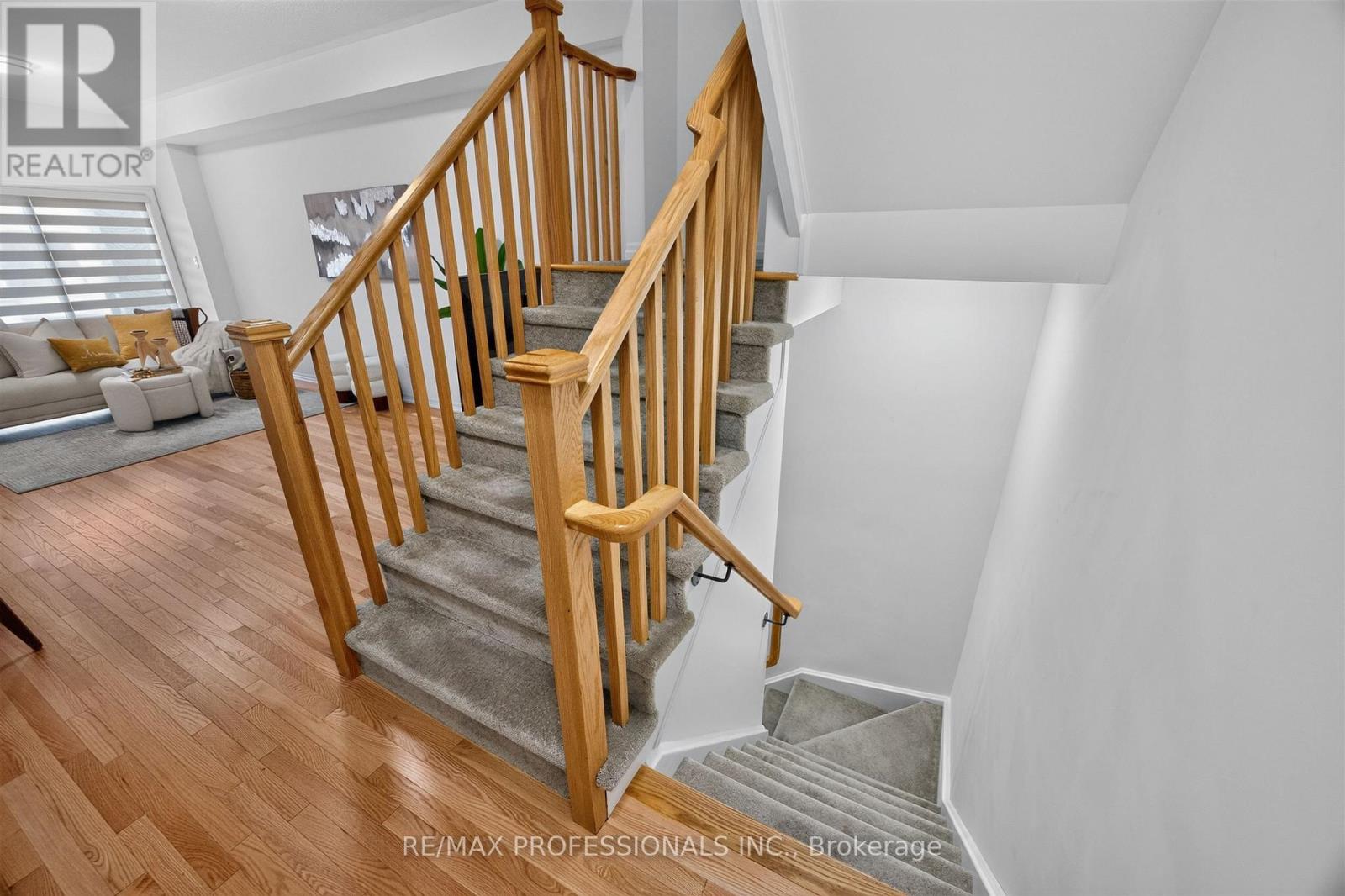 5 DELANO WAY - 11