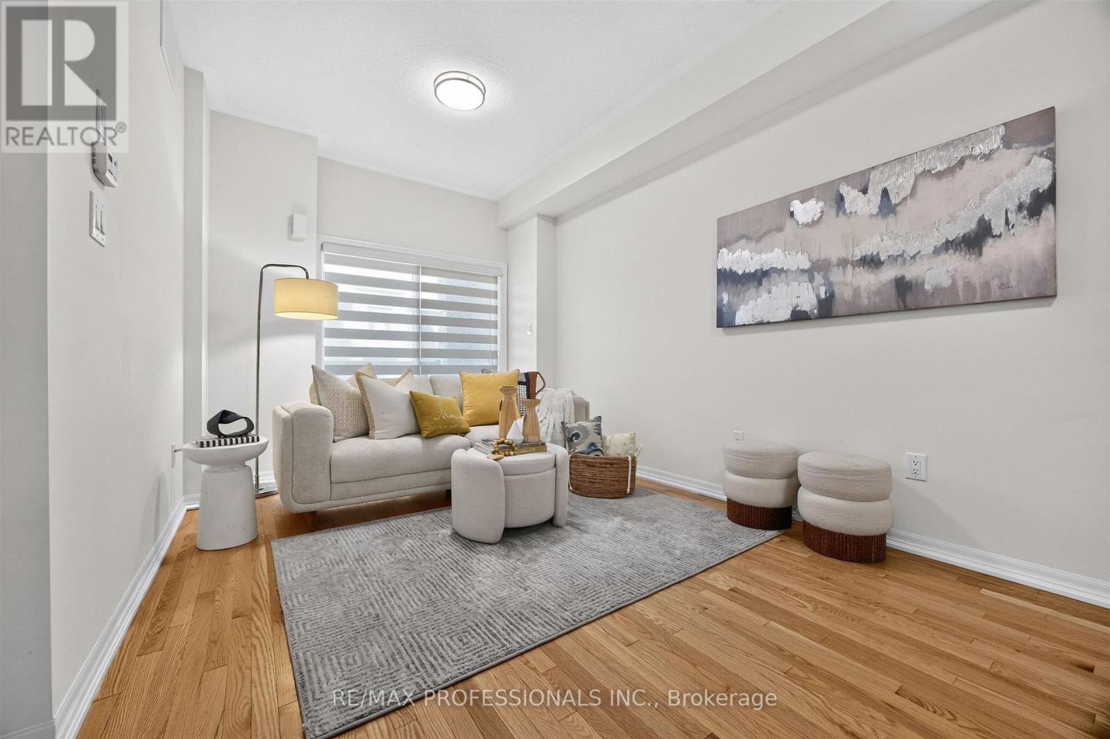 5 DELANO WAY - 15