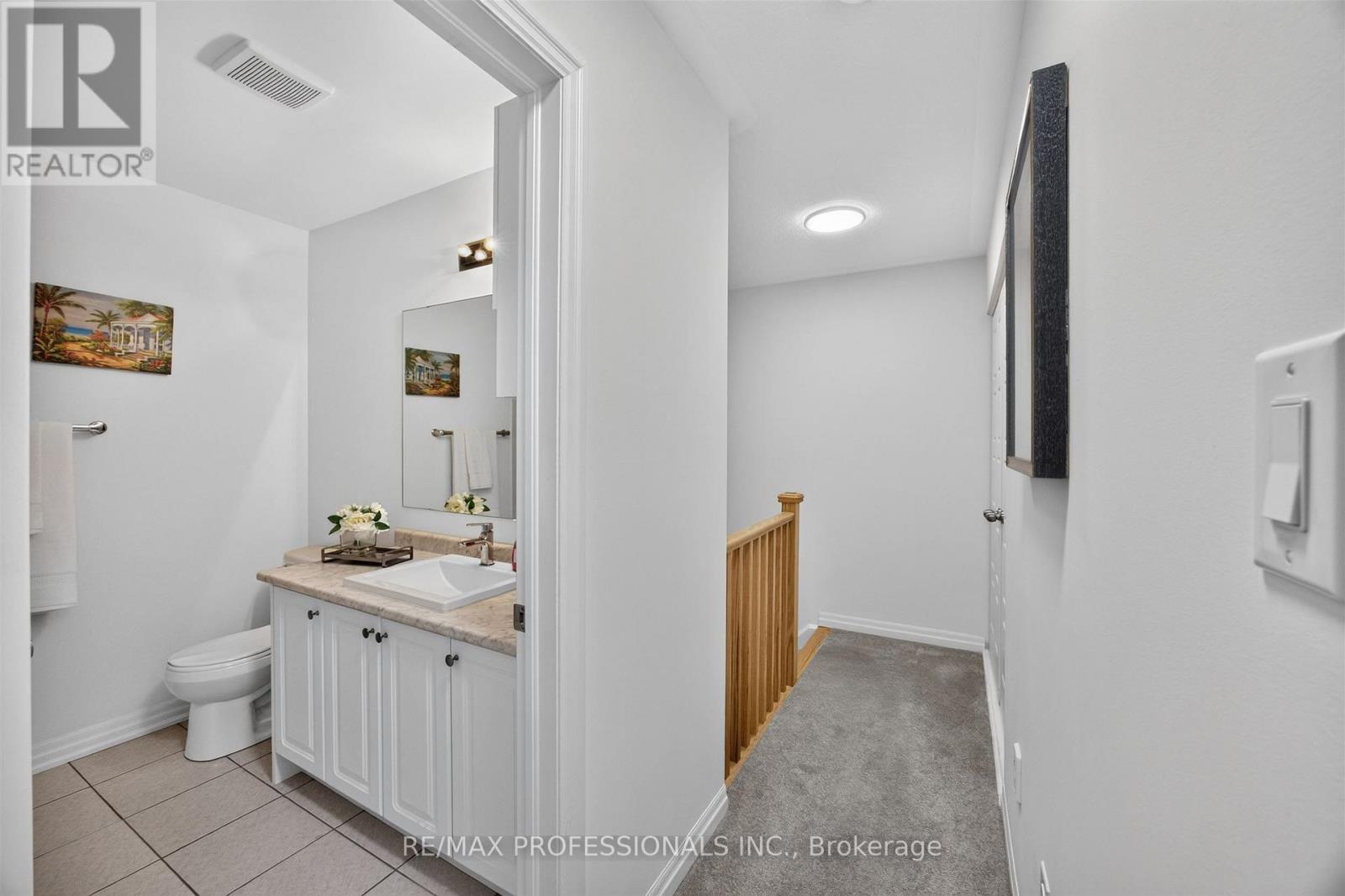 5 DELANO WAY - 28