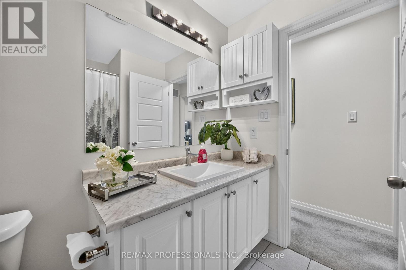 5 DELANO WAY - 29