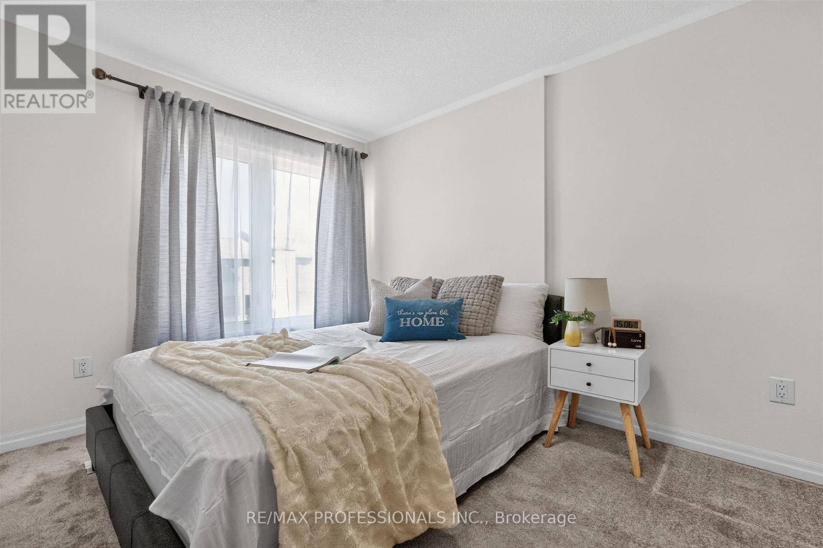 5 DELANO WAY - Image 43