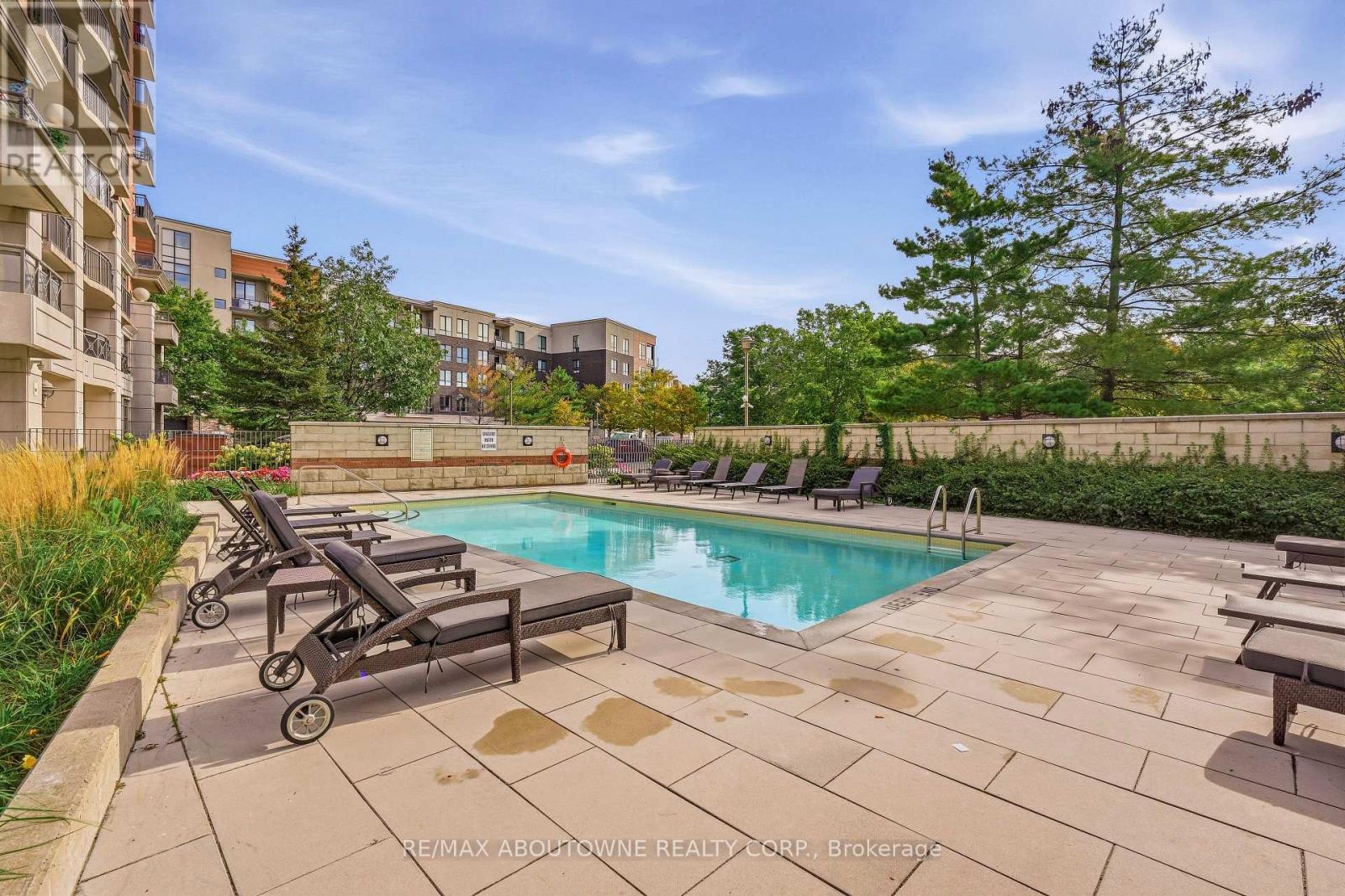 #709 2391 CENTRAL PARK DRIVE - 28