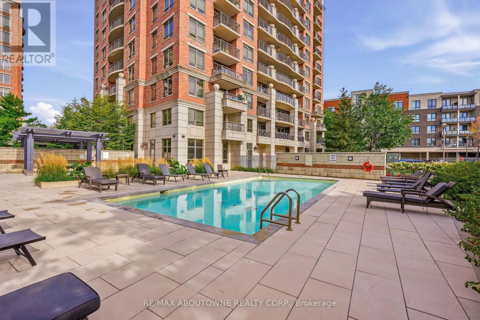 #709 2391 CENTRAL PARK DRIVE - 29