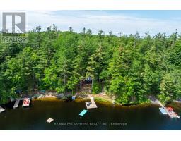 Primary Bedroom - 1009 Fogo Street, Muskoka Lakes, ON P0C1H0 Photo 6