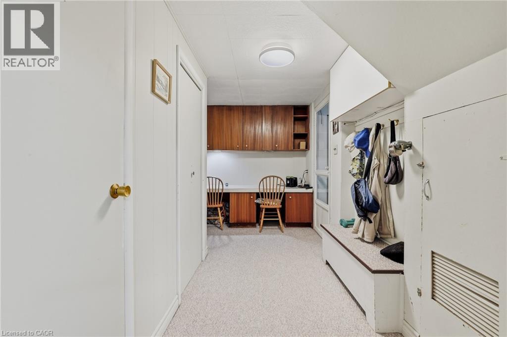 137 TERRACE Drive - 20