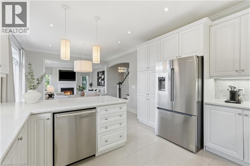 136 SUTHERLAND Crescent - 20