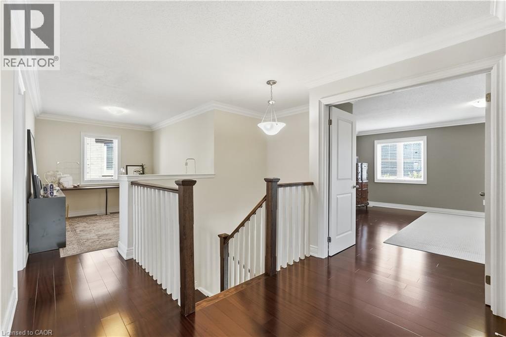 136 SUTHERLAND Crescent - 28