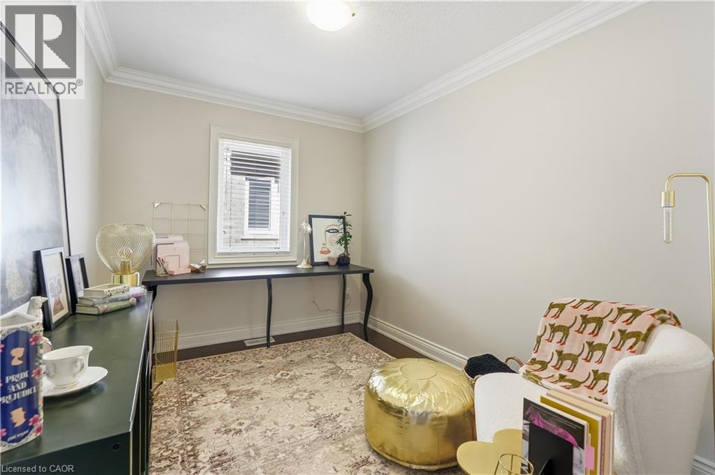 136 SUTHERLAND Crescent - 29