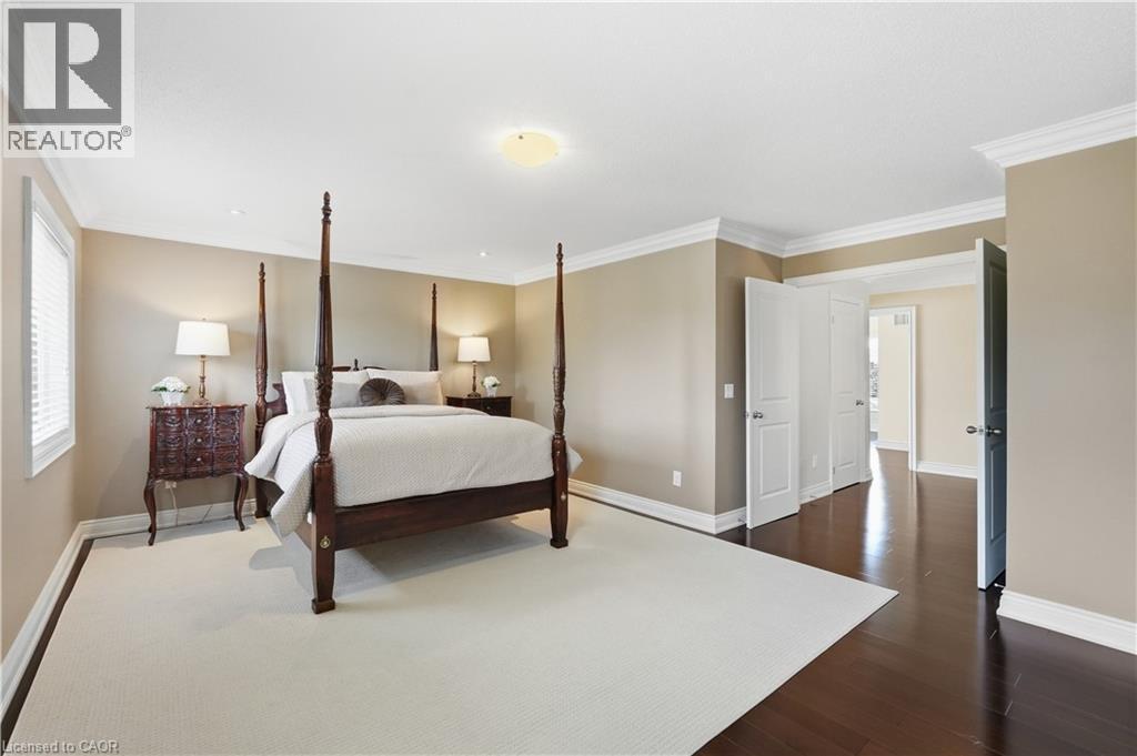136 SUTHERLAND Crescent - 31