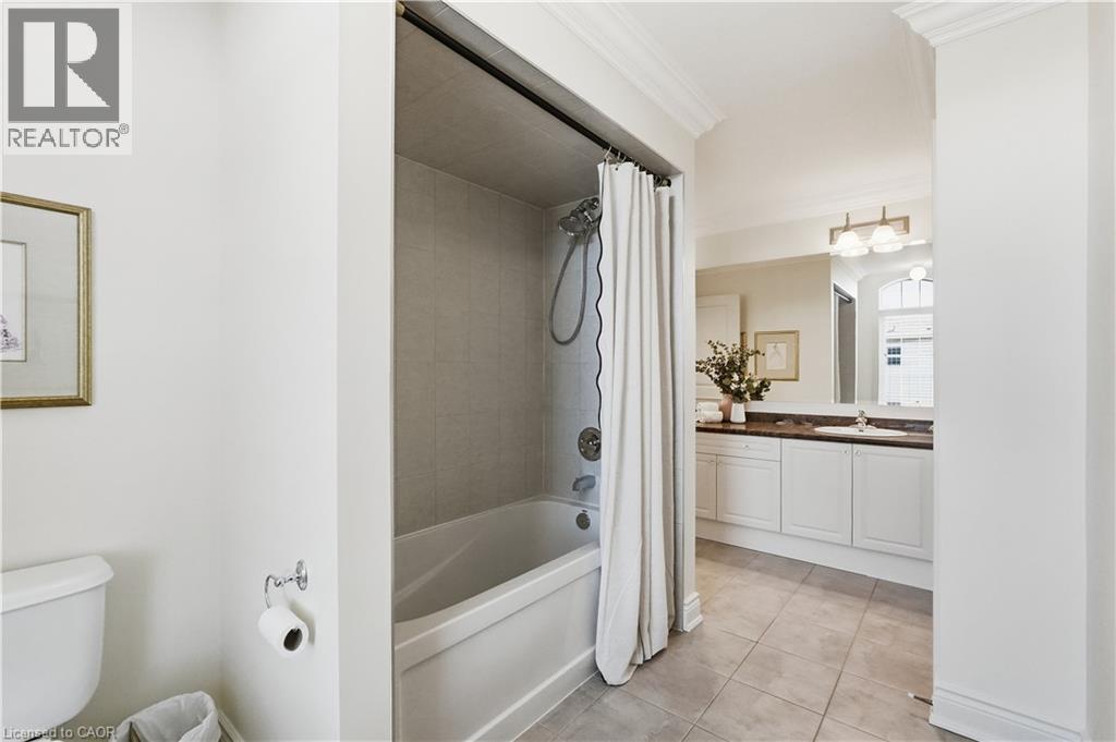 136 SUTHERLAND Crescent - 38