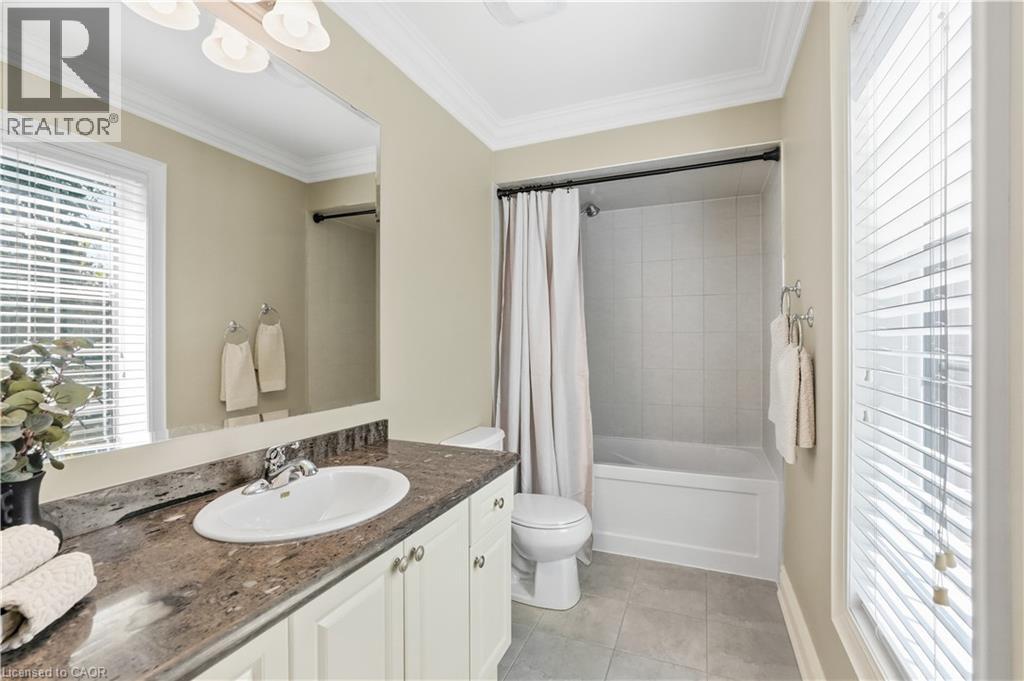 136 SUTHERLAND Crescent - 43