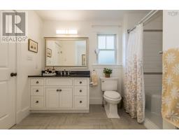10 Queens Court, Kentville, NS B4N0G4 Photo 31