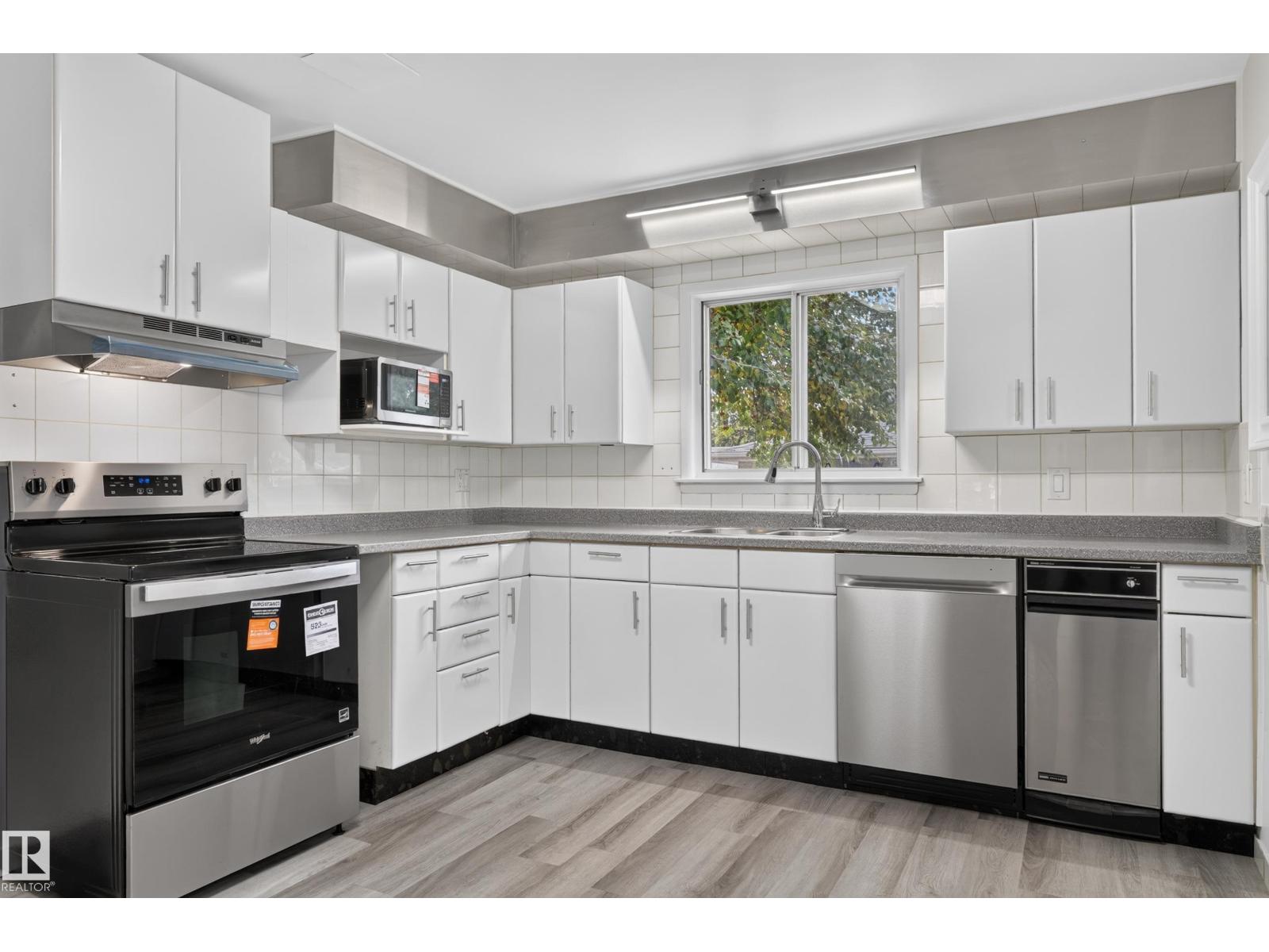 4813 115 AV NW - 12