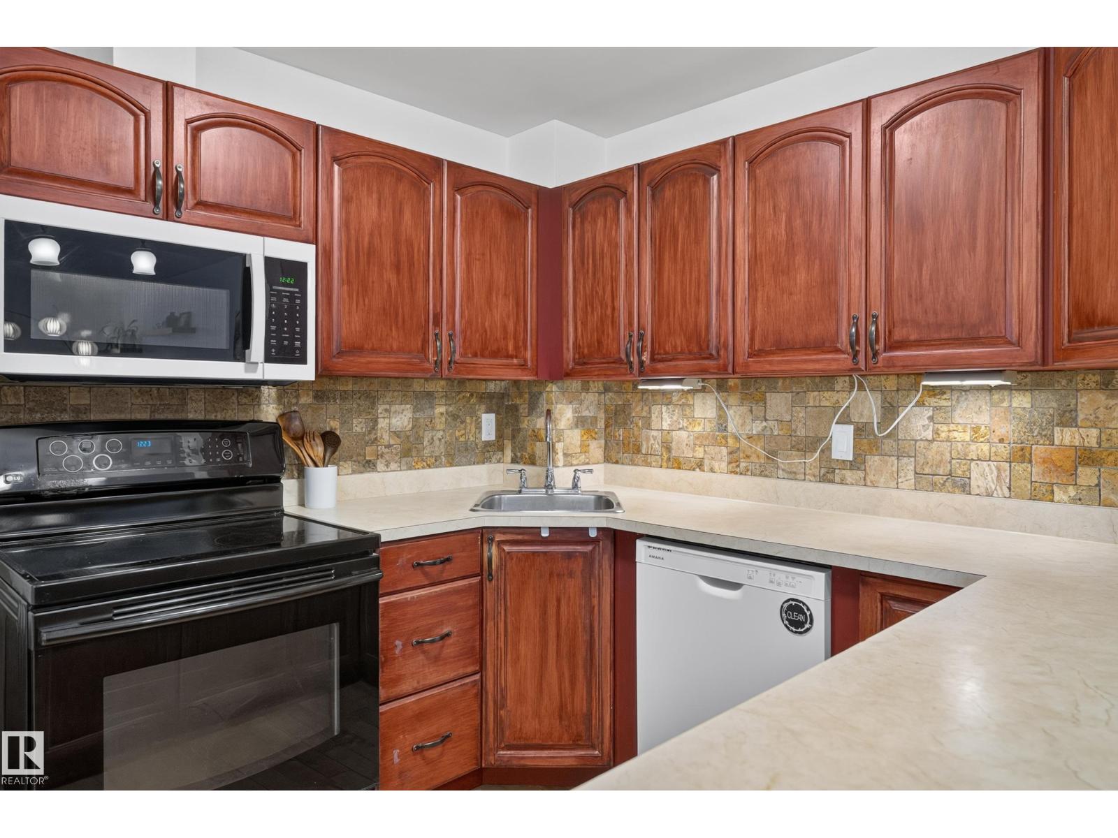 1594 69 Street NW - Image 17