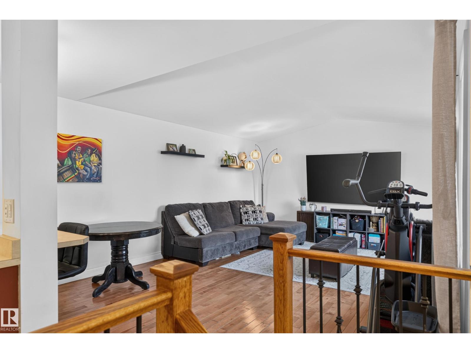 1594 69 Street NW - 8