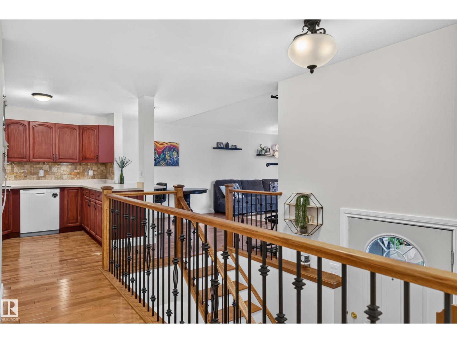 1594 69 Street NW - 21