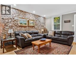 Living room - 21 Brock Street N, Dundas, ON L9H3A6 Photo 10