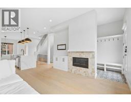 Bedroom - 258 17 Avenue, Calgary, AB T2E1L8 Photo 10