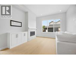 4pc Bathroom - 258 17 Avenue, Calgary, AB T2E1L8 Photo 12