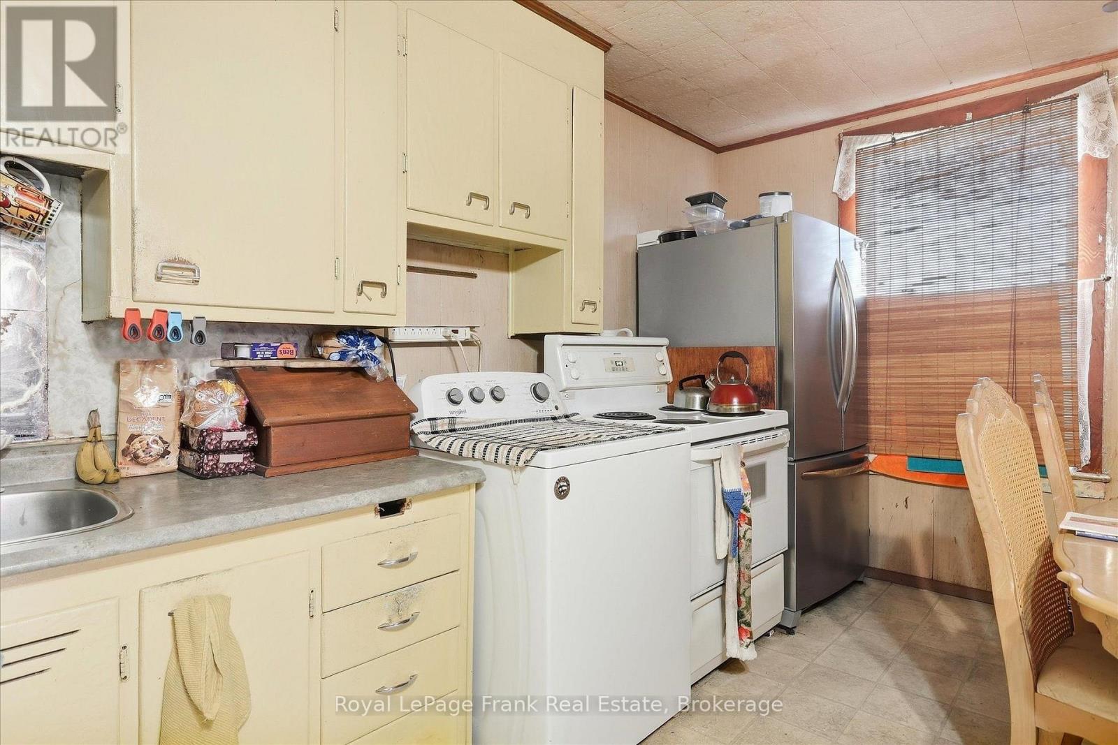 226 LAKE STREET - 28