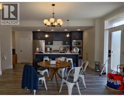 2857 12 Avenue SW - photo 9