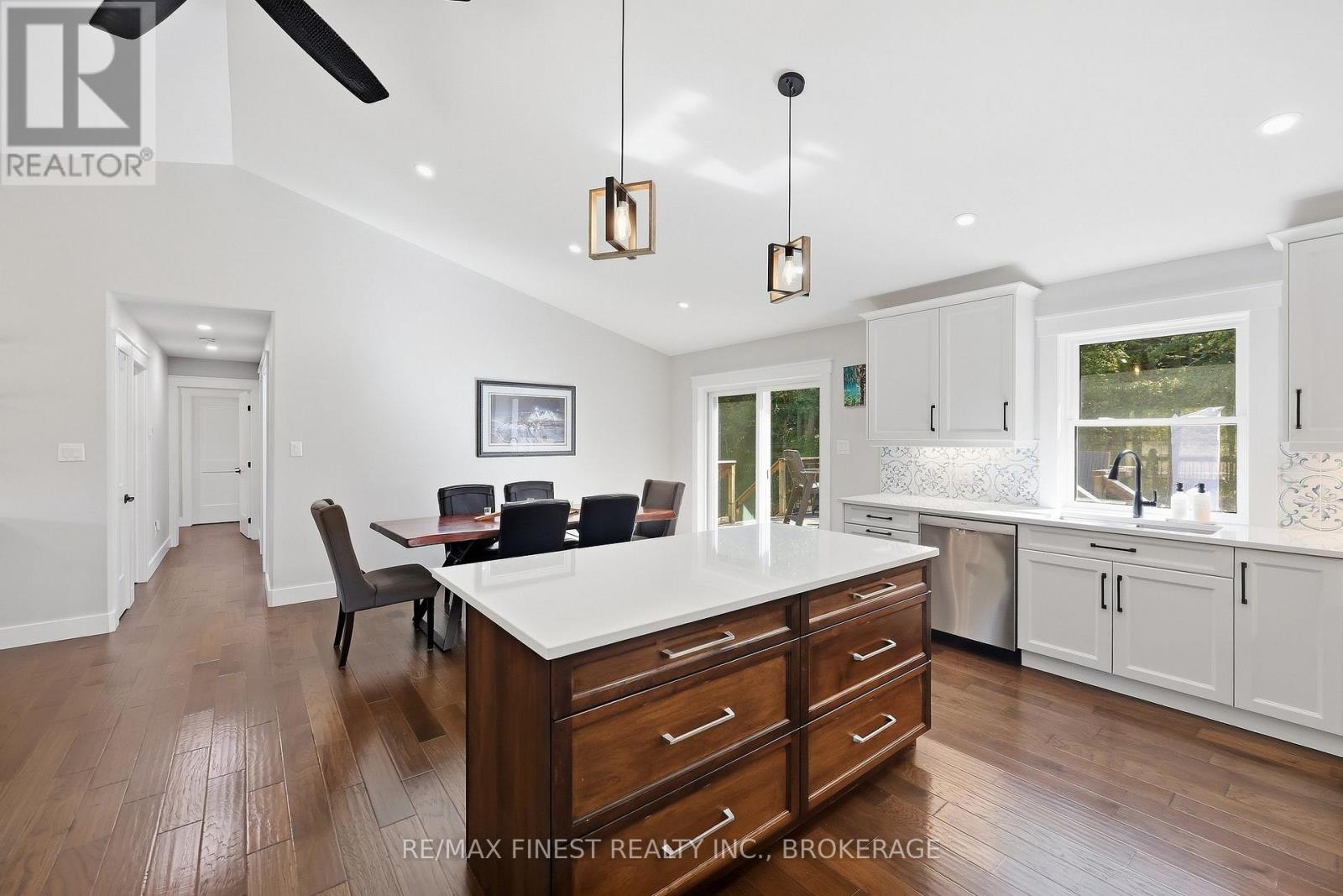 4822 CARRYING PLACE ROAD - 32