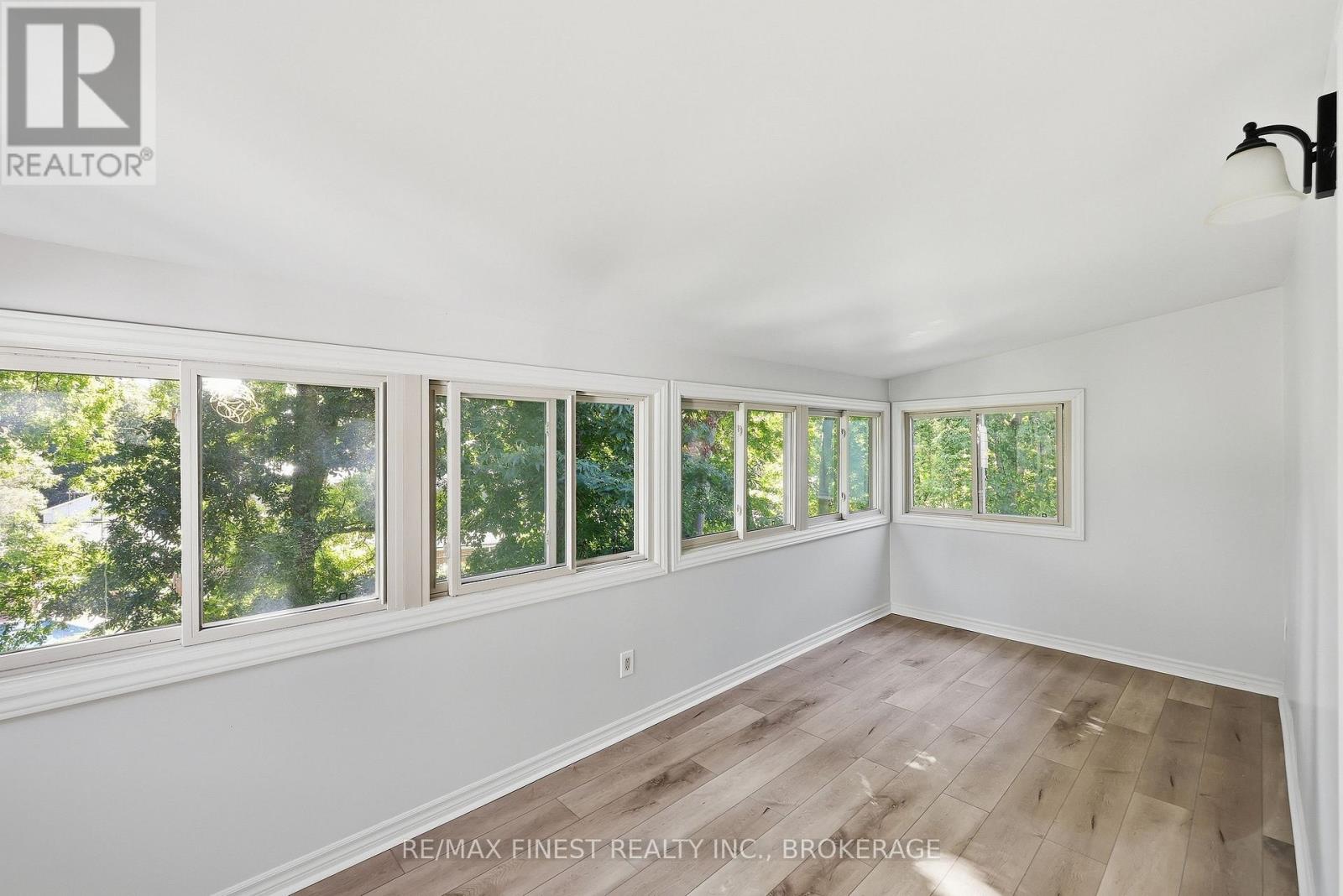 933 MAYFAIR CRESCENT - Image 11