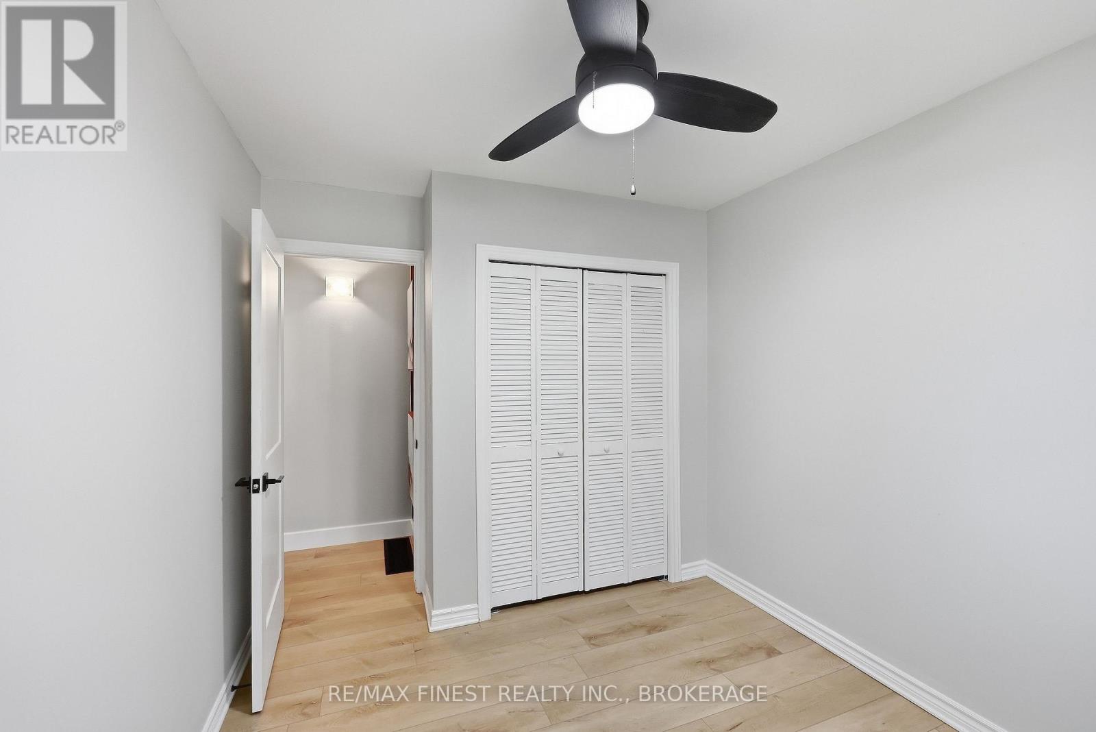 933 MAYFAIR CRESCENT - 25