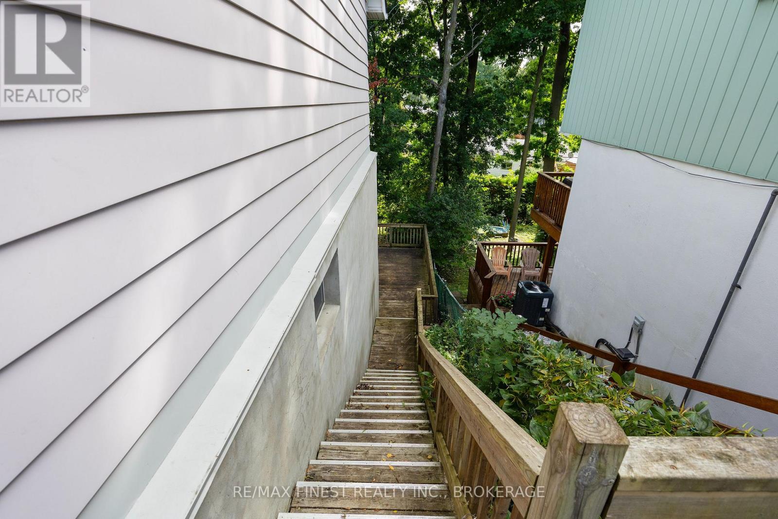 933 MAYFAIR CRESCENT - Image 36