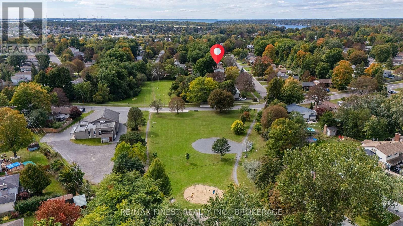 933 MAYFAIR CRESCENT - 50
