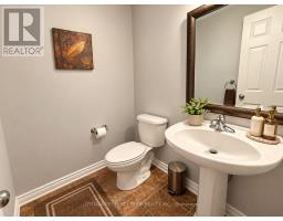 2482 Esprit Drive, Ottawa, ON K4A0S6 Photo 9